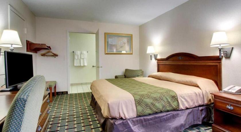 Econo Lodge Meridian Exterior foto